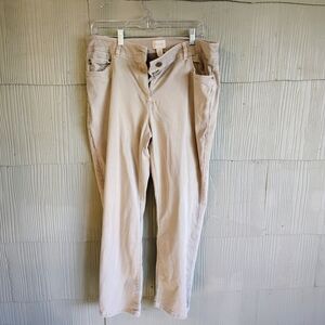 Chico's Light Tan Trousers SIZE 15 DENIUM CLASSIC COMFORTABLE STRETCH VERSITILE